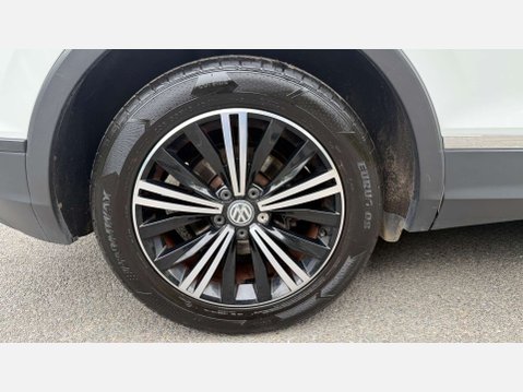 Volkswagen Tiguan 1.4 Tiguan SE Nav TSi 5dr 33