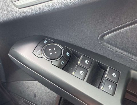 Ford Focus 1.0 Focus Titanium Auto 5dr 36