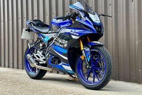 Yamaha R125 (YZF 125-A) 2