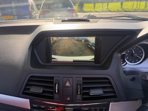 Mercedes-Benz E Class 1.8 E200 BlueEfficiency Sport Cabriolet Euro 5 (s/s) 2dr 32