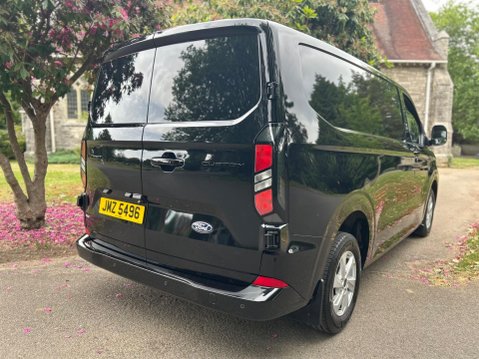 Ford Transit Custom 320 LIMITED L1H1 P/V ECOBOOST 14