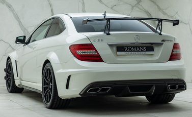 Mercedes-Benz C63 AMG Black Series 6