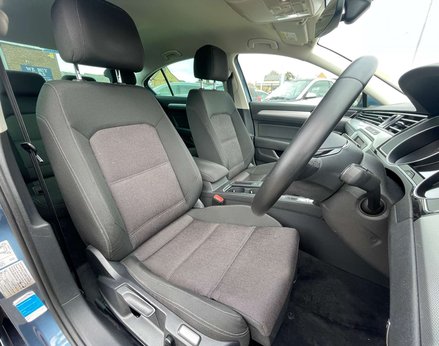 Volkswagen Passat 2.0 Passat SE Business TDI BlueMotion Technology 4dr 57