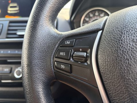 BMW 2 Series 2.0 220i Sport 2dr 31