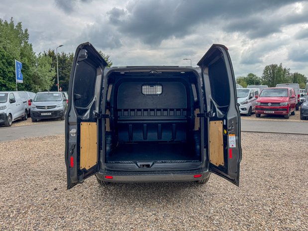 Ford Transit Custom Crew Cab AUTO SWB L1H1 Low Roof Limited 320 Air Con Alloys Nav Euro 6 9