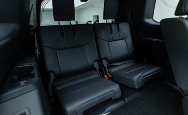 Toyota Land Cruiser Invincible 21