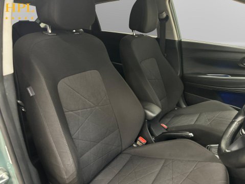 Hyundai BAYON 1.0 T-GDi MHEV Premium SUV 5dr Petrol Hybrid DCT Euro 6 (s/s) (120 ps) 1 Ow 11