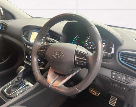 Hyundai IONIQ 1.6 IONIQ Premium SE FHEV Semi-Auto 5dr 11