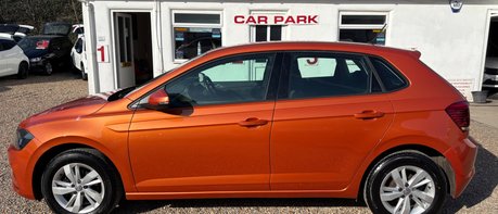 Volkswagen Polo SE EVO.. 6 SERVICES.. 1 PREVIOUS OWNER..APPLE CAR PLAY..AIR CON..SAT NAV. 1