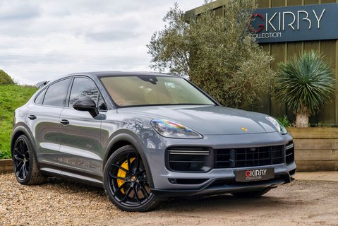 Porsche Cayenne 4.0T V8 TURBO GT 2