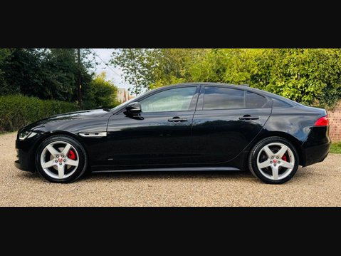 Jaguar XE 2.0d R-Sport Saloon 4dr Diesel Auto Euro 6 (s/s) (180 ps) 6