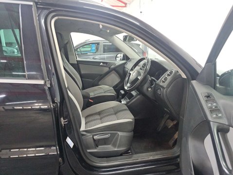 Volkswagen Tiguan 2.0 Tiguan Sport TDI 4Motion 140 Auto 4WD 5dr 14