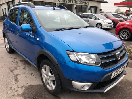 Dacia Sandero Stepway LAUREATE 0.9 TCE petrol manual, ULEZ compliant £165 road tax, 64,000m 8