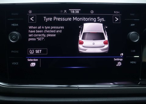 Volkswagen Polo 1.0 Polo Match TSi Semi-Auto 5dr 25