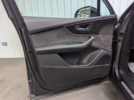 Audi Q7 3.0 Q7 Black Edition 55 TFSI MHEV Quattro Auto 4WD 5dr 51