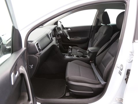 Kia Sportage 1.6 GDi 2 Euro 6 (s/s) 5dr 23