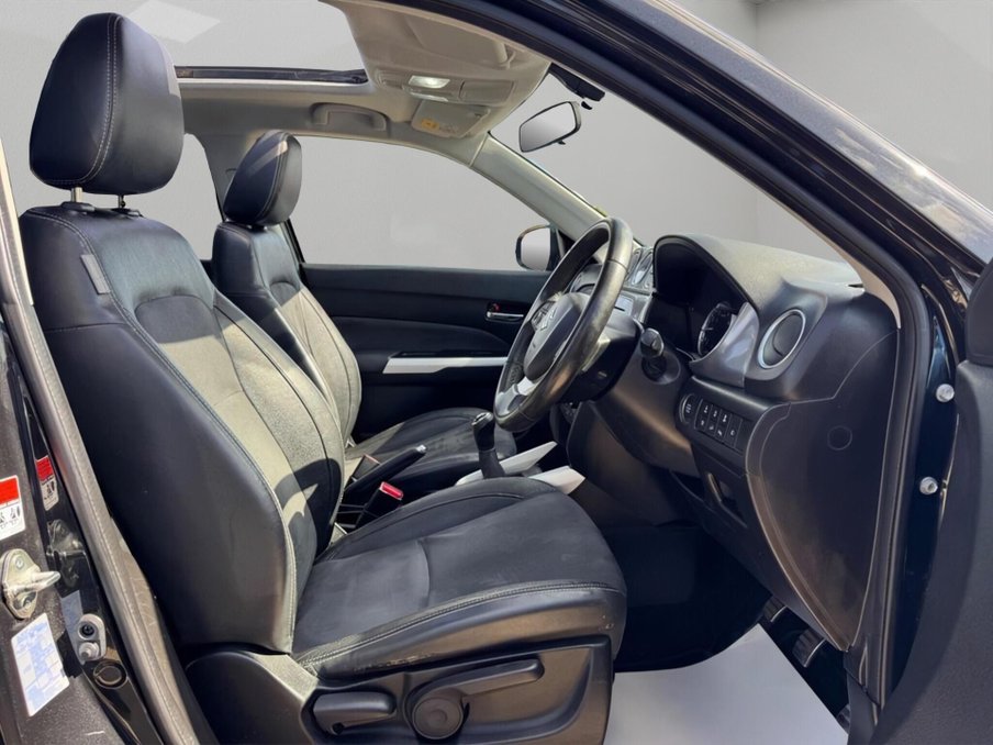 2015 Suzuki Vitara — image 15