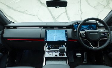 Land Rover Range Rover Sport P510e First Edition 16