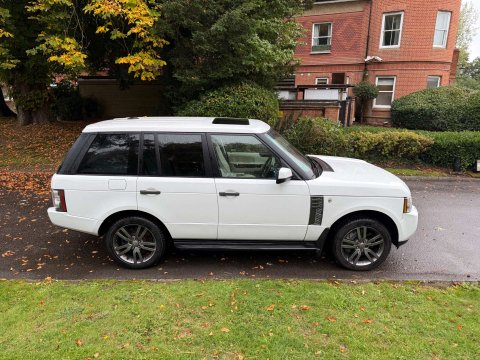 Land Rover Range Rover 4.4 V8 Vogue SE Station Wagon 5dr Petrol Automatic (352 g/km, 295 bhp) 11
