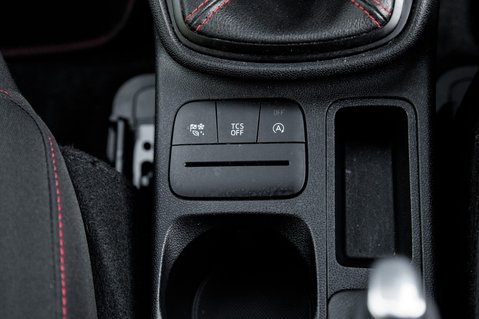 Ford Fiesta ST-LINE 32