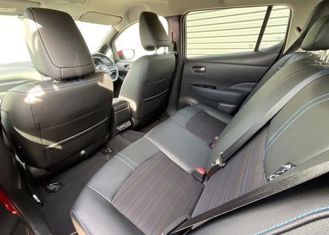 Nissan LEAF N-CONNECTA 13