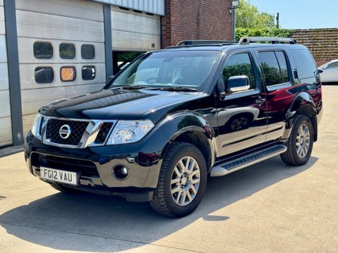 Nissan Pathfinder 2.5 dCi Tekna 4WD Euro 5 5dr 5