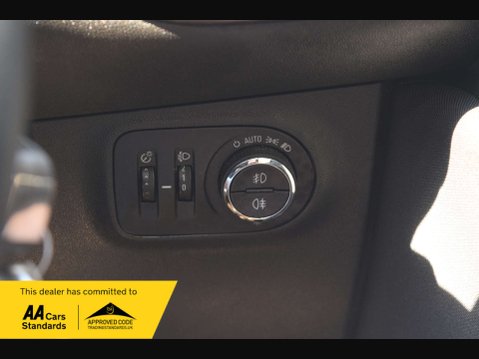 Vauxhall Corsa 1.4 Corsa Energy AC ecoFLEX 5dr 43
