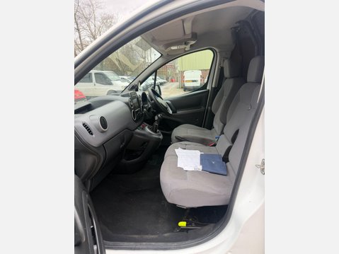 Peugeot Partner 1.6 BlueHDi 854 Professional Panel Van 5dr Diesel Manual L1 (112 g/km, 100 39