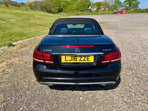 Mercedes-Benz E Class E220 BLUETEC AMG LINE 4