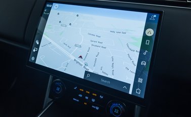 Land Rover Range Rover P530 SV 25