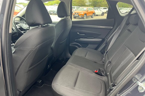 Hyundai TUCSON T-GDI PREMIUM 28