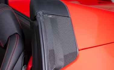 Ferrari 458 SPIDER 34