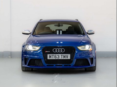 Audi RS4 4.2 RS 4 FSI Quattro Auto 4WD 5dr 4