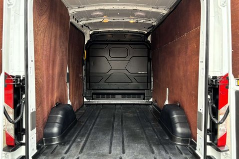 Ford Transit 350 L2 H2 Trend 130 ps Panel Van - Sat Nav 13