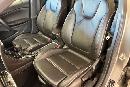 Vauxhall Astra 1.4i Turbo Elite Nav Hatchback 5dr Petrol Auto Euro 6 (s/s) (150 ps) 38
