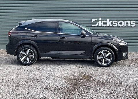 Nissan Qashqai DIG-T N-CONNECTA MHEV 9