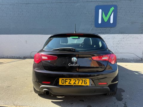 Alfa Romeo Giulietta 1.6 JTDM-2 Sportiva Euro 5 (s/s) 5dr 6