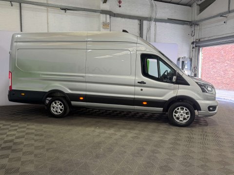 Ford Transit 350 Limited 2.0 EcoBlue L4 8