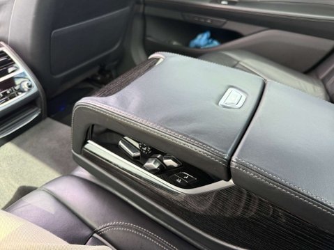 BMW 7 Series 3.0 740ld xDrive M Sport Auto 4WD 4dr 40