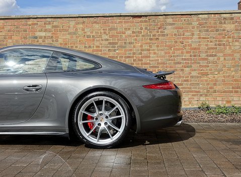 Porsche 911 (991) Carrera 4S 21