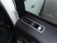 Land Rover Range Rover 4.4 SD V8 Vogue SE SUV 5dr Diesel Auto 4WD Euro 6 (s/s) (339 ps) 5