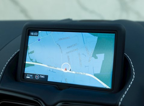 Aston Martin V8 Vantage Roadster 18