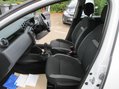 Dacia Duster 1.6 SCe Essential Euro 6 (s/s) 5dr 27