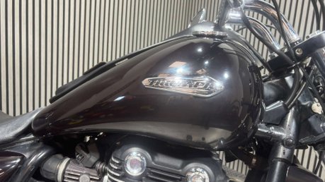 Triumph Thunderbird STORM 2011 35K 3 OWNERS BIG CC TWIN CRUISER SISSY BAR 39