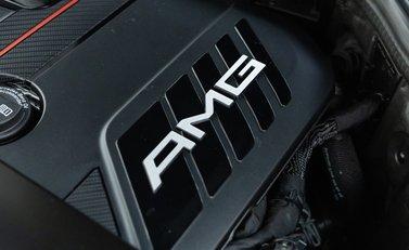 Mercedes-Benz C63 S AMG E Performance Estate Night Edition 41