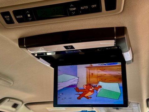 Toyota Vellfire GOLDEN EYES II V6 23