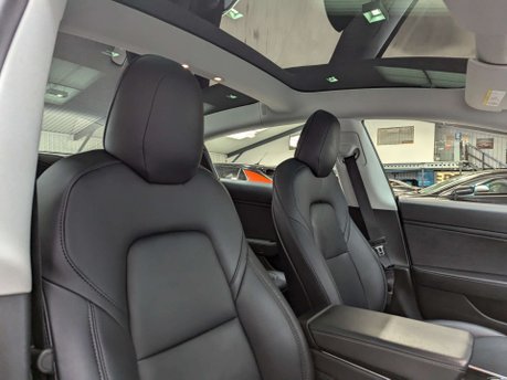 Tesla Model 3 Model 3 Long Range AWD 4WD 4dr 43