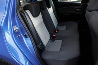 Toyota Yaris VVT-I ICON TECH 33