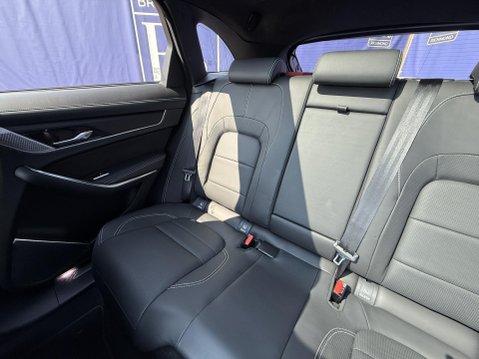 Jaguar F-Pace 2.0 D200 MHEV R-Dynamic HSE SUV 5dr Diesel Auto AWD Euro 6 (s/s) (204 ps) 24
