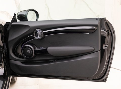 Mini Hatch Electric Level 3 22